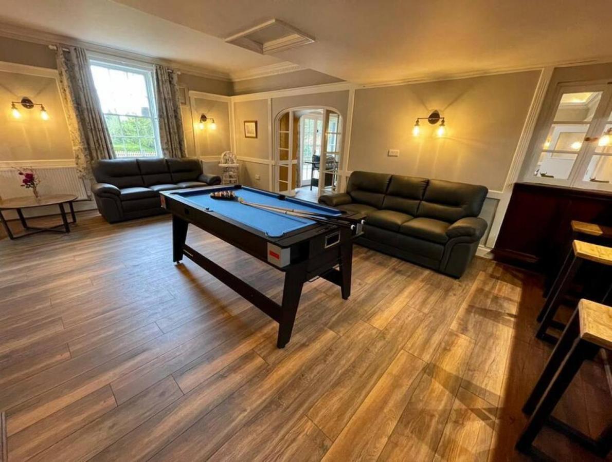 Lydney House Swaffham Sleeps 22 Villa Dış mekan fotoğraf