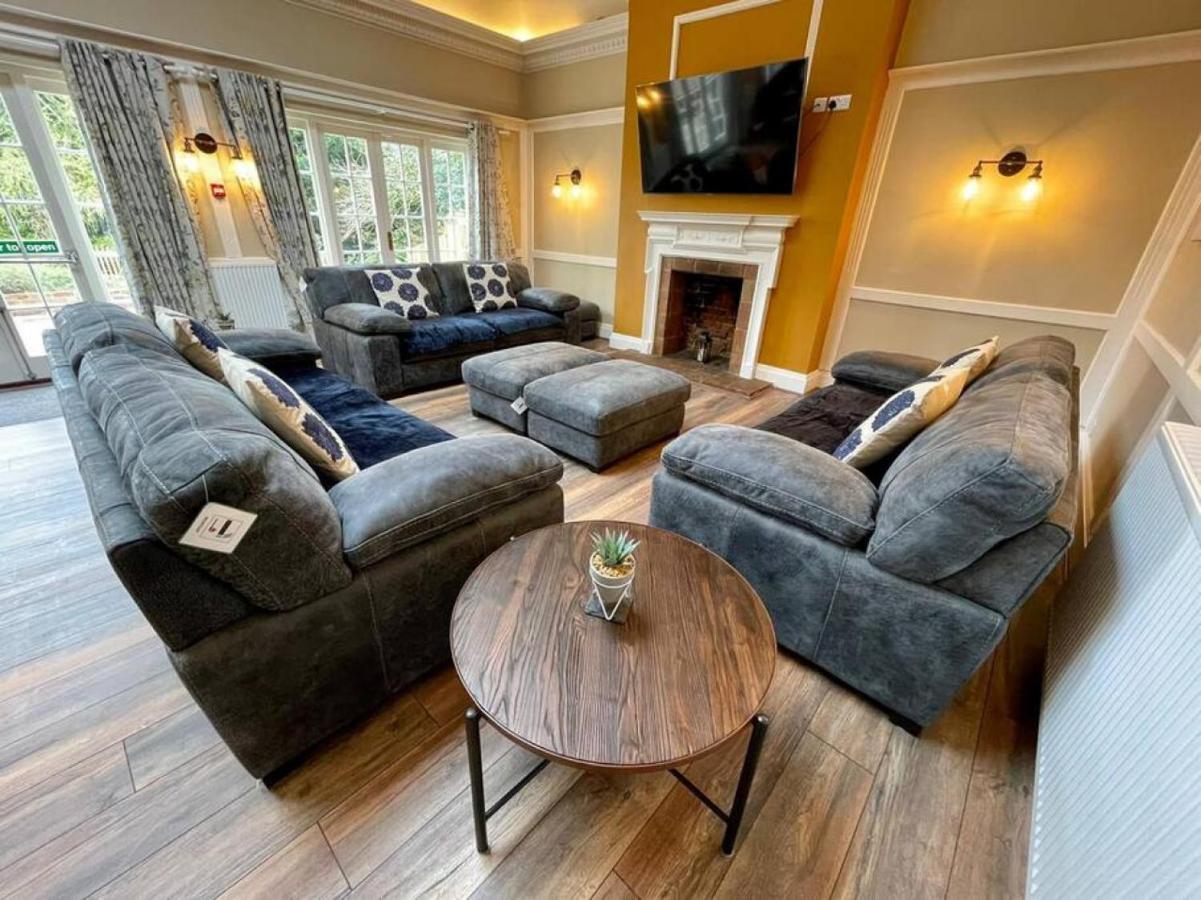 Lydney House Swaffham Sleeps 22 Villa Dış mekan fotoğraf