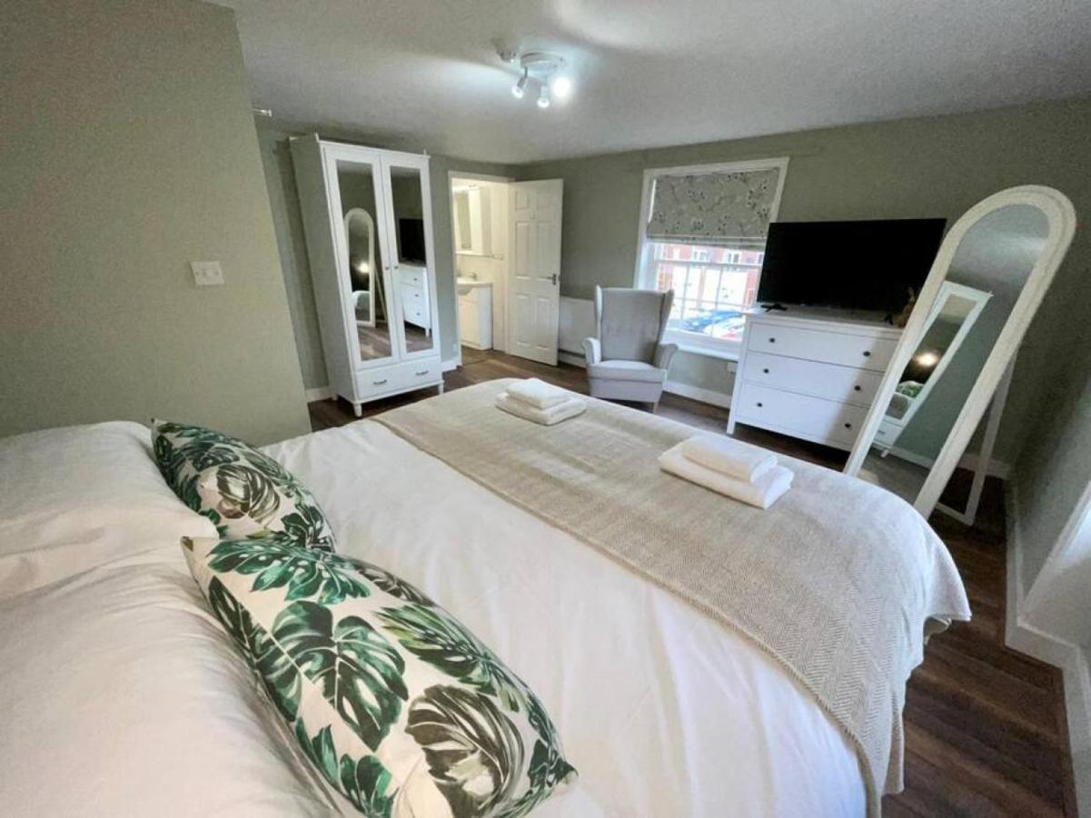 Lydney House Swaffham Sleeps 22 Villa Dış mekan fotoğraf
